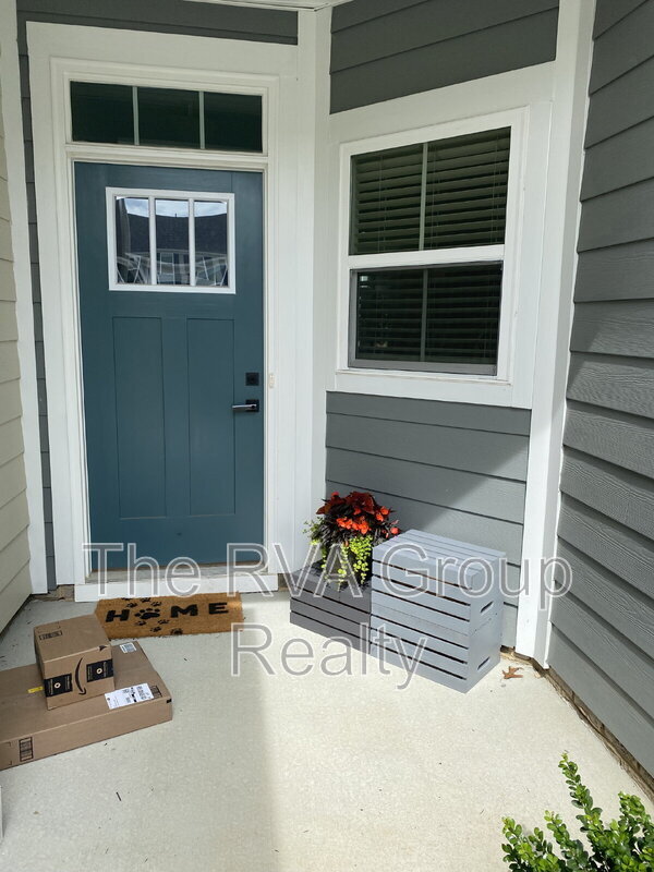 Building Photo - 9065 Spring Green Loop