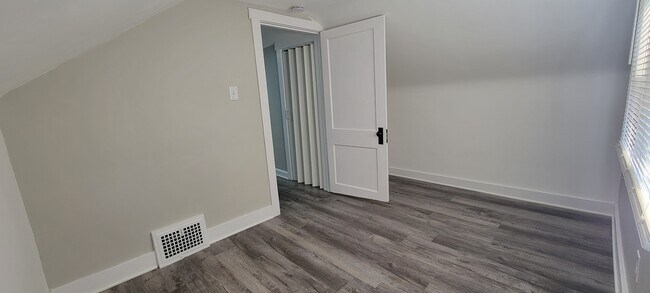 Building Photo - 23925 Talbot St