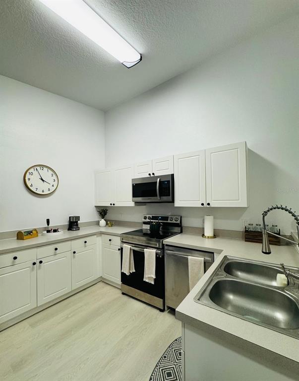 Building Photo - 2870 Club Cortile Cir