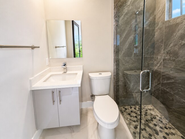 Building Photo - Move In Special! Pool Home with Canal View