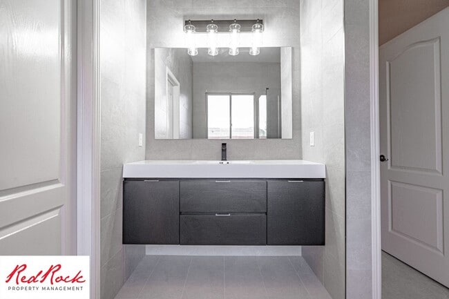 Building Photo - 3 Bedroom Home In Eagle Rock At Snow Canyon With Community Pools