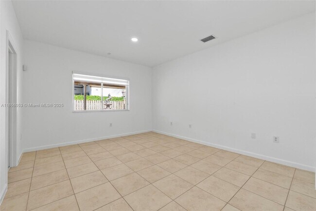 Building Photo - 18348 SW 139th Pl