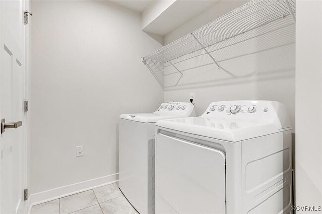 Building Photo - 6573 Carters Walk Ln