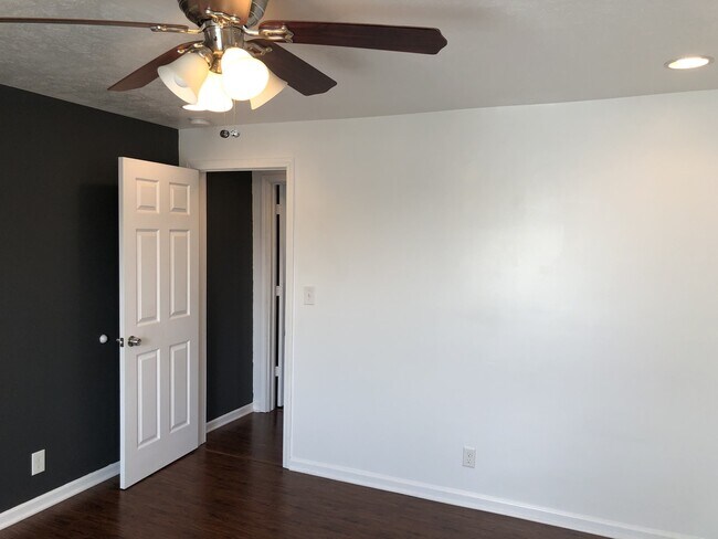 Building Photo - *****Gorgeous Lawrenceville 3-Bed / 1.5 Bath available FOR RENT   July 1st!!******