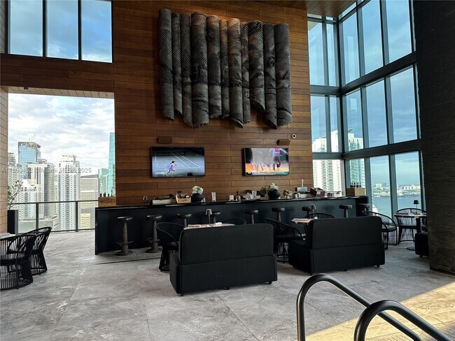 Building Photo - 1451 Brickell Ave
