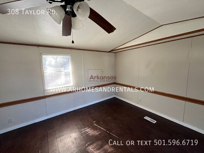 Building Photo - 308 Taylor Rd