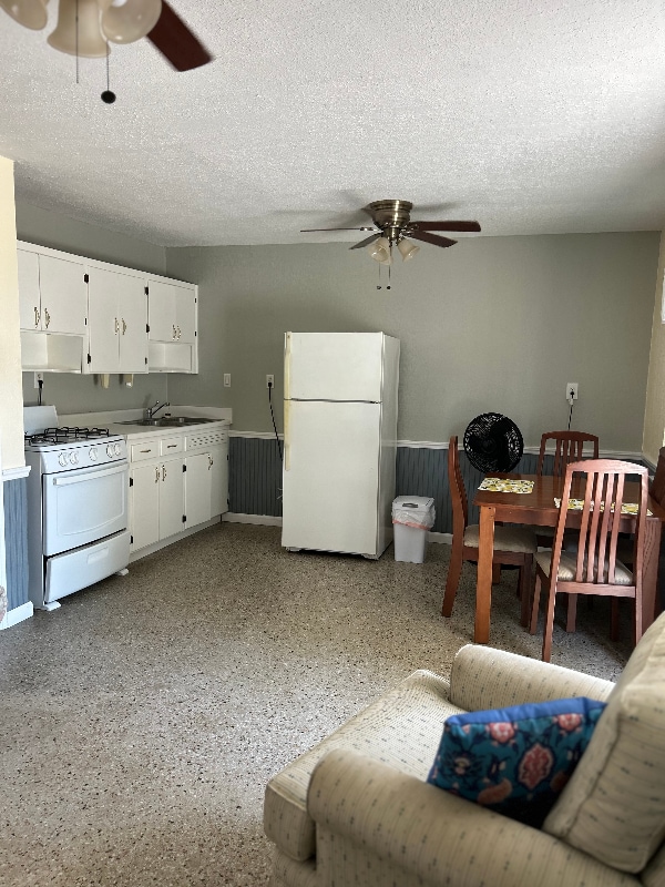 Building Photo - 9751 FL-78