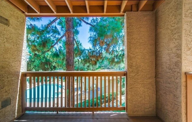 Building Photo - **Private 1 bed / 1 bath Condo in Carmel M...