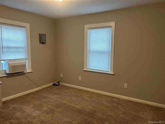 Building Photo - 248-15 89th Ave