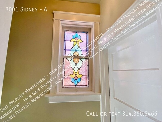 Building Photo - 3001 Sidney-A