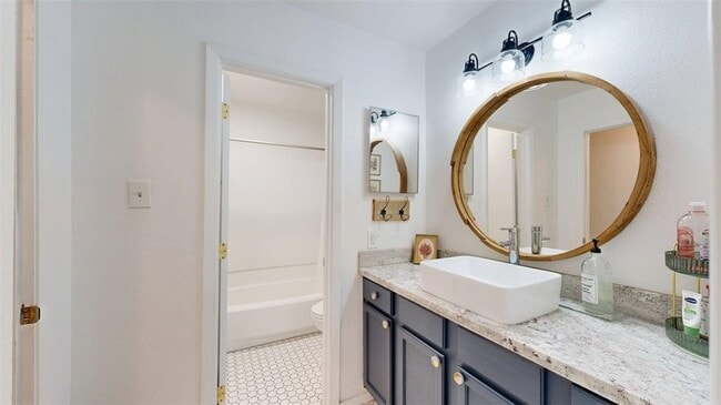 Building Photo - 4345 Carter Creek Pkwy