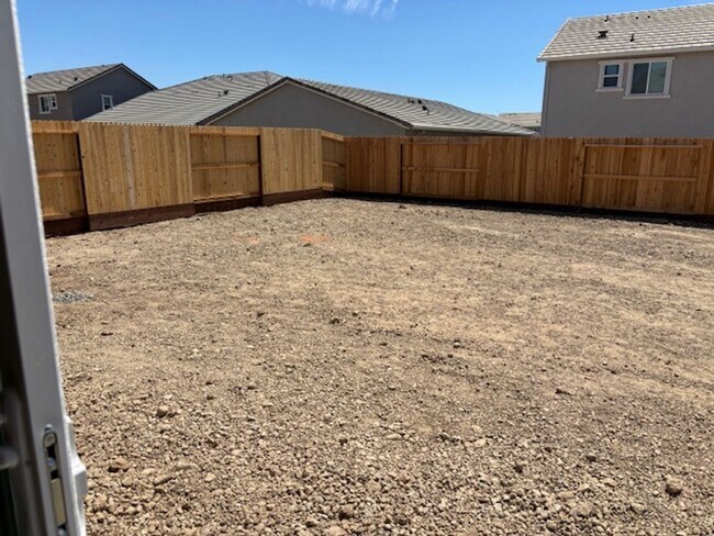 Building Photo - Brand New DR Horton Smart Home with 5 Bedr...