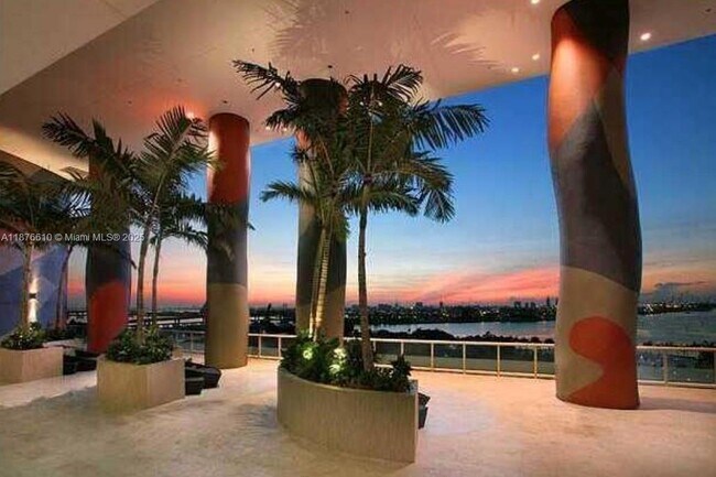 Building Photo - 50 Biscayne Blvd
