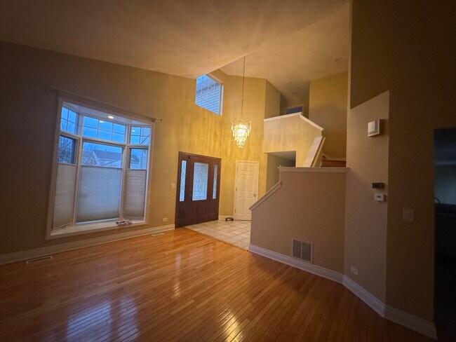 Building Photo - 426 Thunder Ridge