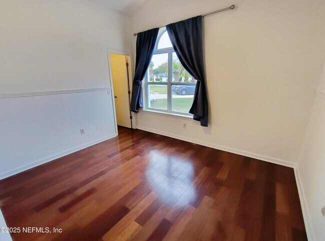 Building Photo - 13636 Capistrano Dr S