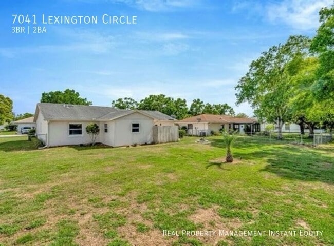 Building Photo - 7041 Lexington Cir