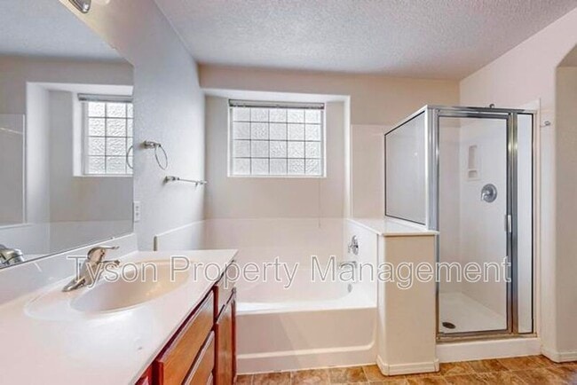 Building Photo - 8116 Long Mesa Pl NW