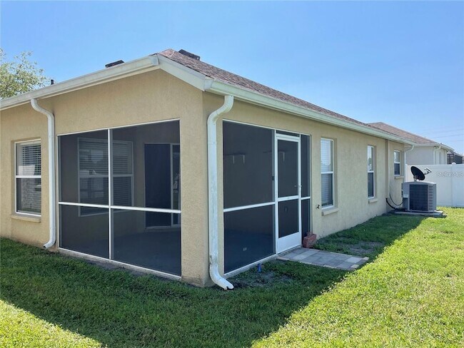 Building Photo - 3849 Washburn Pl