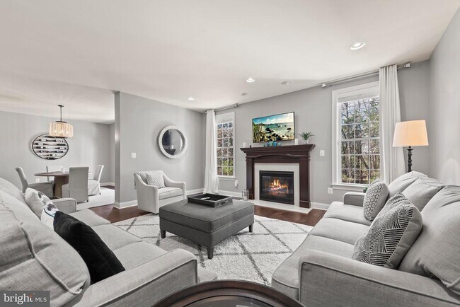 Building Photo - 23303 Mount Middleton Square