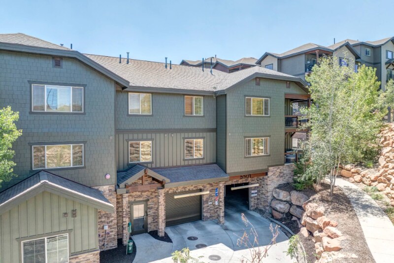 Building Photo - 5501 Lillehammer Ln