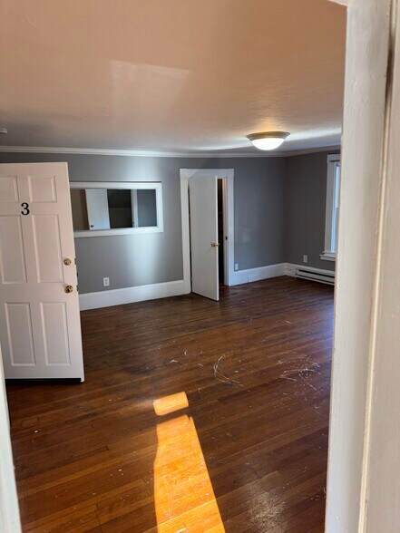 Building Photo - 67 Washington St