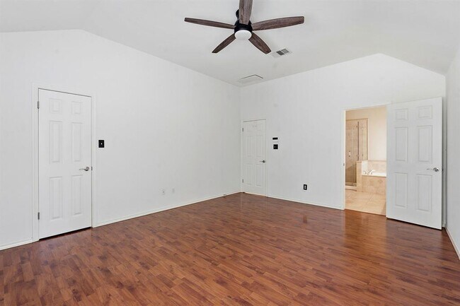 Building Photo - 5021 McDade Dr