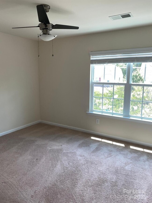 Building Photo - 14425 Green Birch Dr