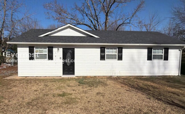 Building Photo - 1811 Union St