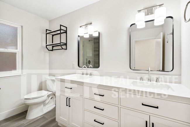 Building Photo - 3421 Cobblestone Dr