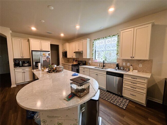 Building Photo - 12444 Golden Sage Dr