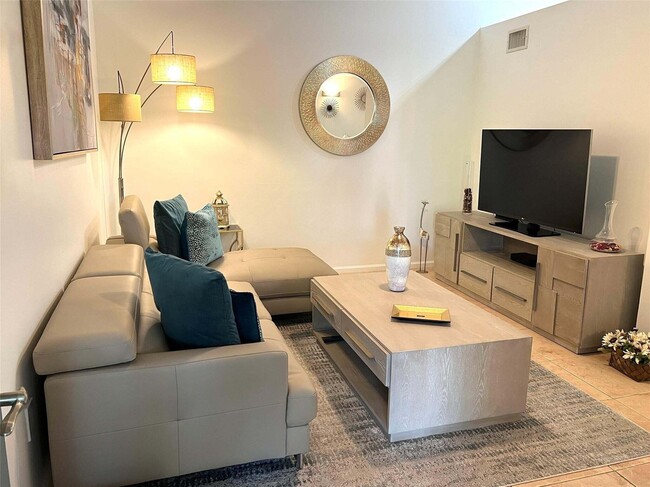 Building Photo - 1125 Crystal Way