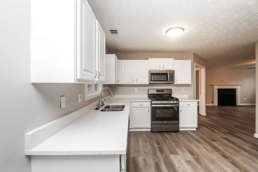 Building Photo - 2662 Rainbow Creek Dr