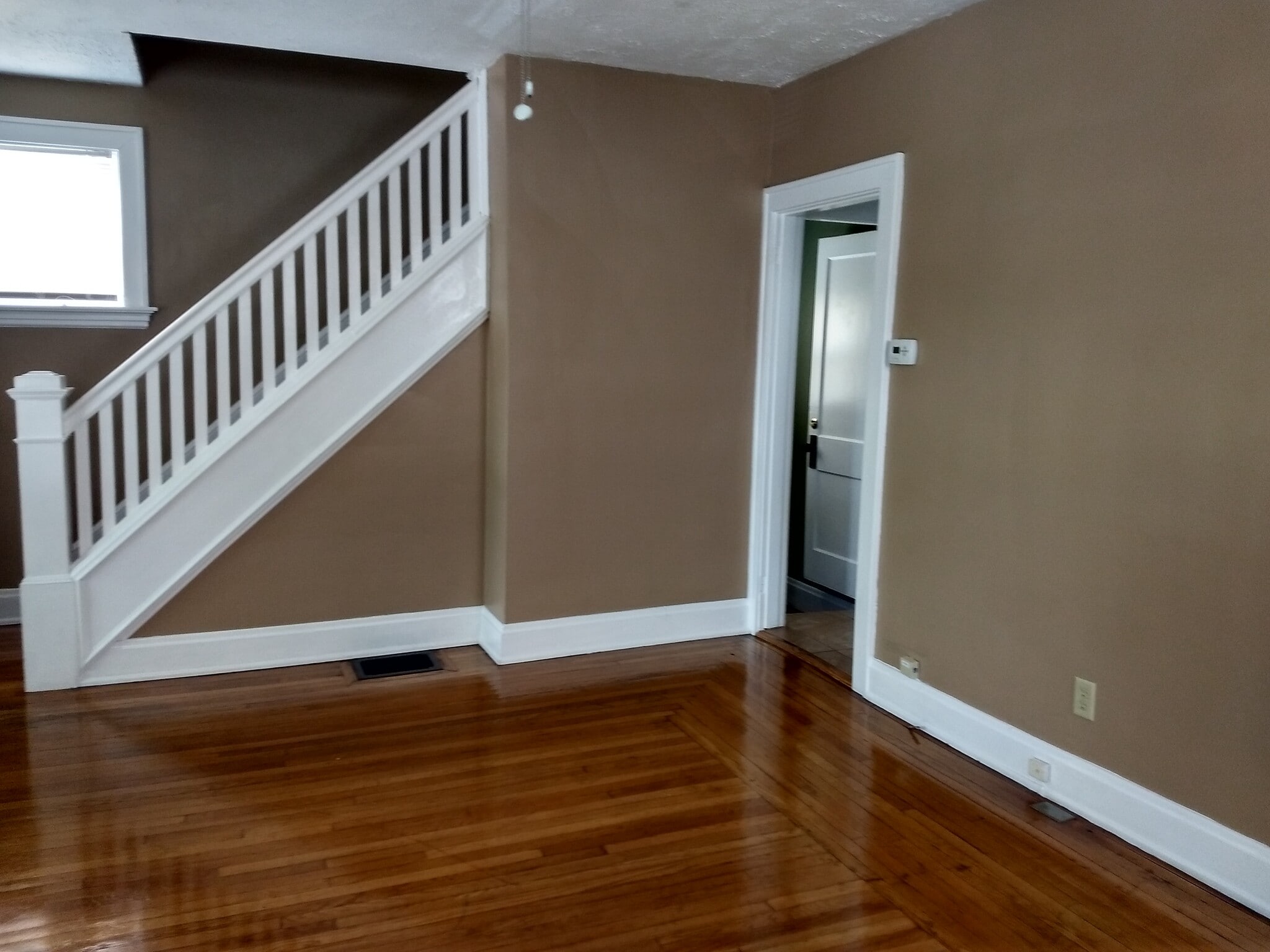 STAIRCASE - 2306 Moerlein Ave