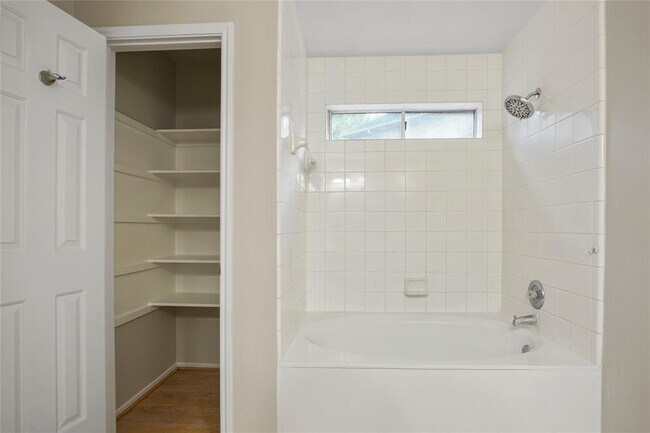 Building Photo - 9102 Reagan Meadow Ct
