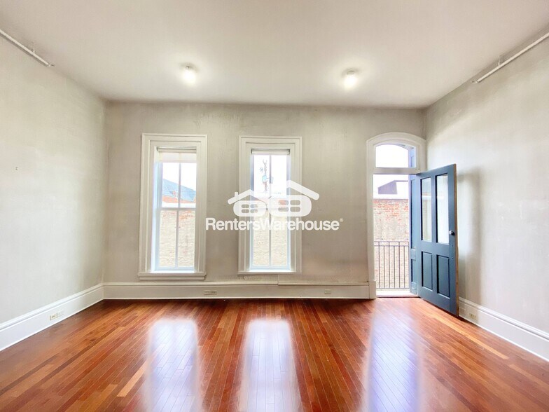 Building Photo - 520 1/2 Grand Ave