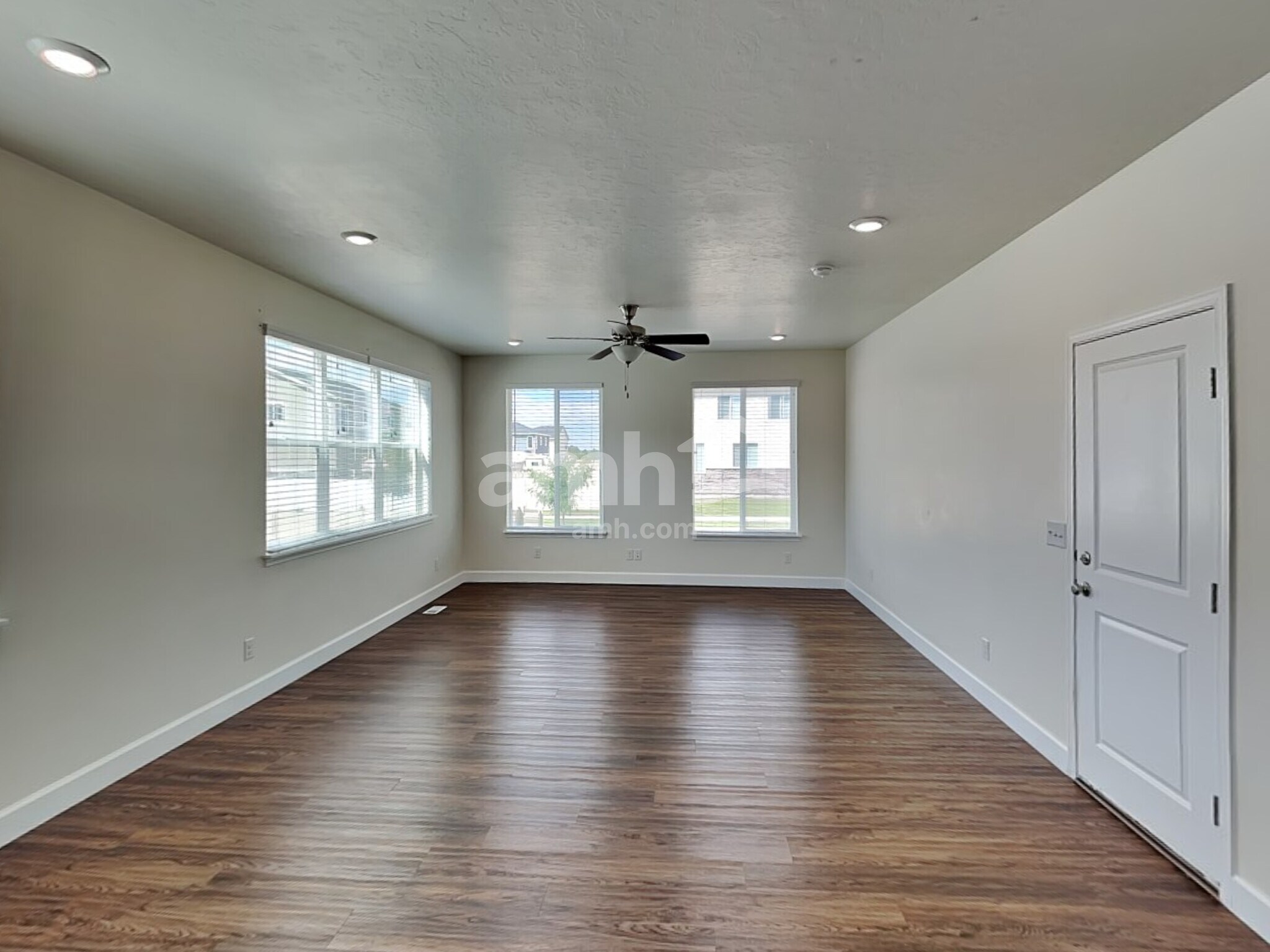 Building Photo - 983 W 850 S