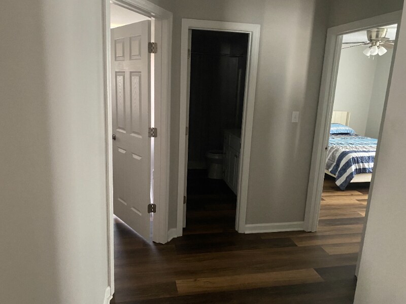 Building Photo - 3683 Old Ferry Rd