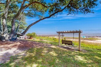 Building Photo - The Spa at Port Royal SOund