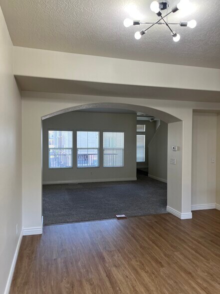 Building Photo - 29 E Durham St
