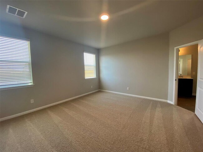 Building Photo - 230 Cherry Laurel Ln