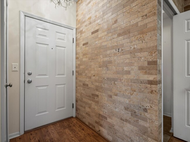 Building Photo - 846 W Summerfield Gln Cir