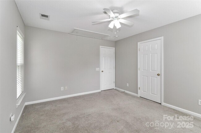 Building Photo - 109 Pleasant Grove Ln