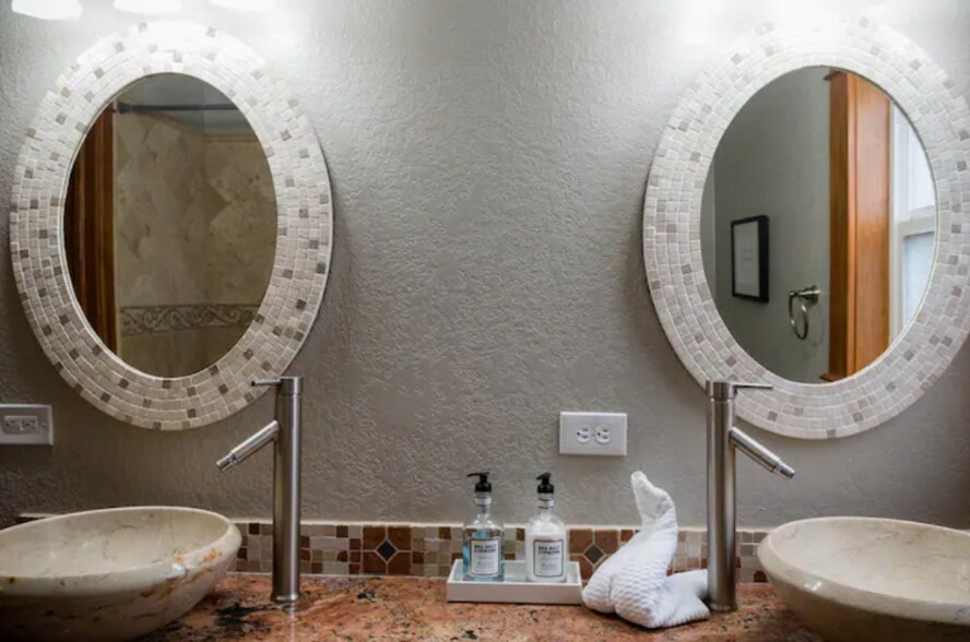 Bathroom 3 - 1373 Osceola St