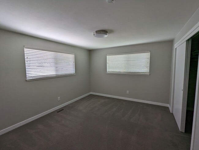 Building Photo - 4bd/2ba House in Fircrest