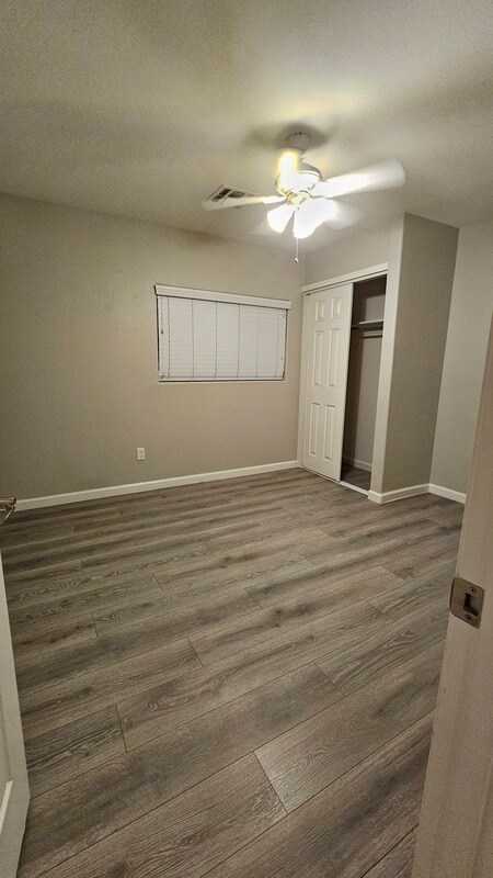 Building Photo - 711 S Roca St