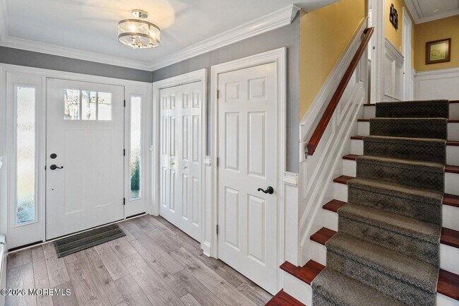 Building Photo - 437 Adamston Rd