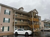 Building Photo - 680 Fall Creek Dr