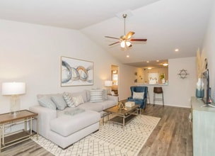 Building Photo - 5041 Woodstream Dr