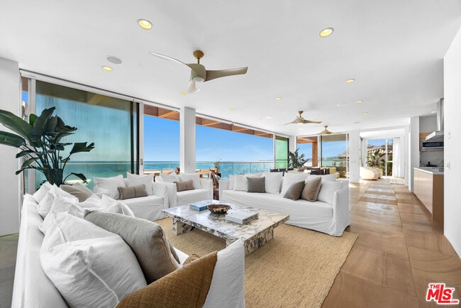 Building Photo - 25102 Malibu Rd