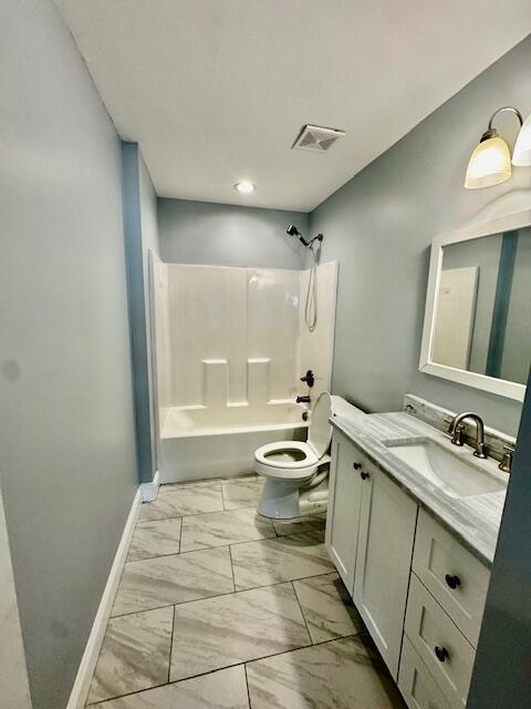 Building Photo - 1013 Squirrel Nest Ln